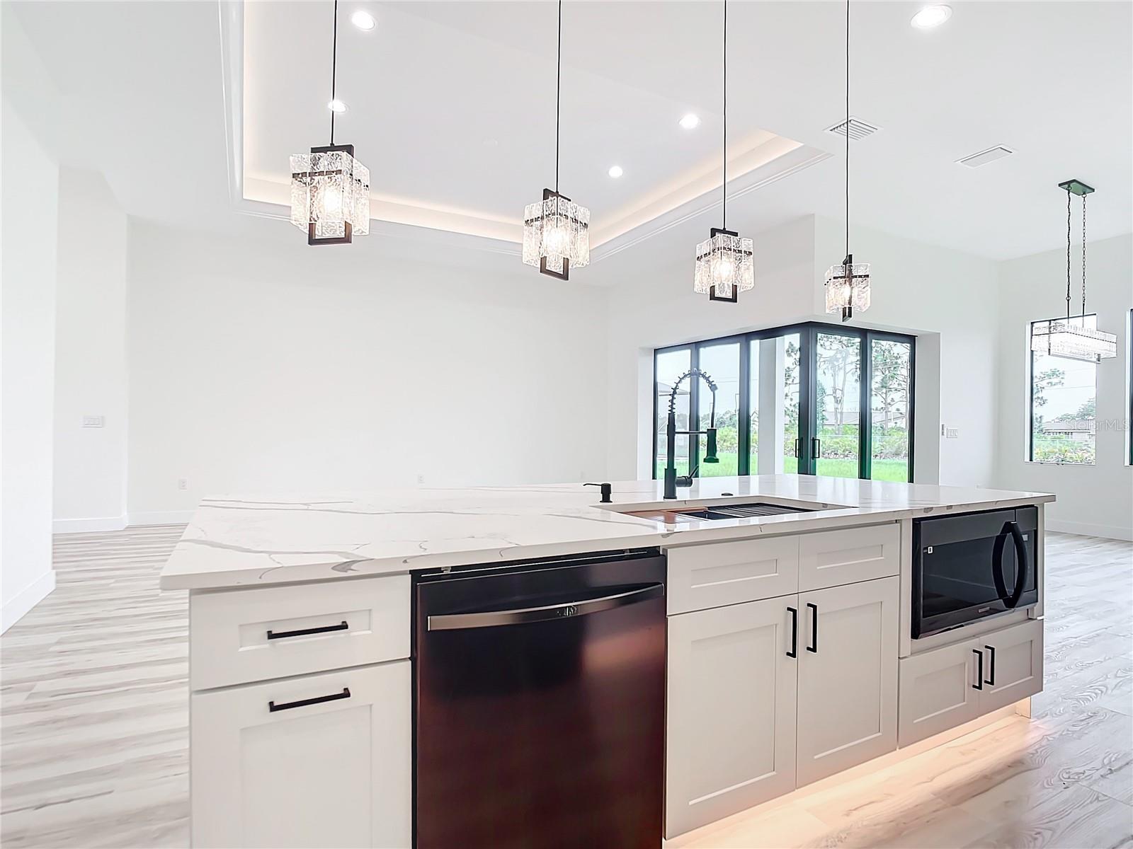 443 BOUNDARY BLVD, ROTONDA WEST, FL, 33947