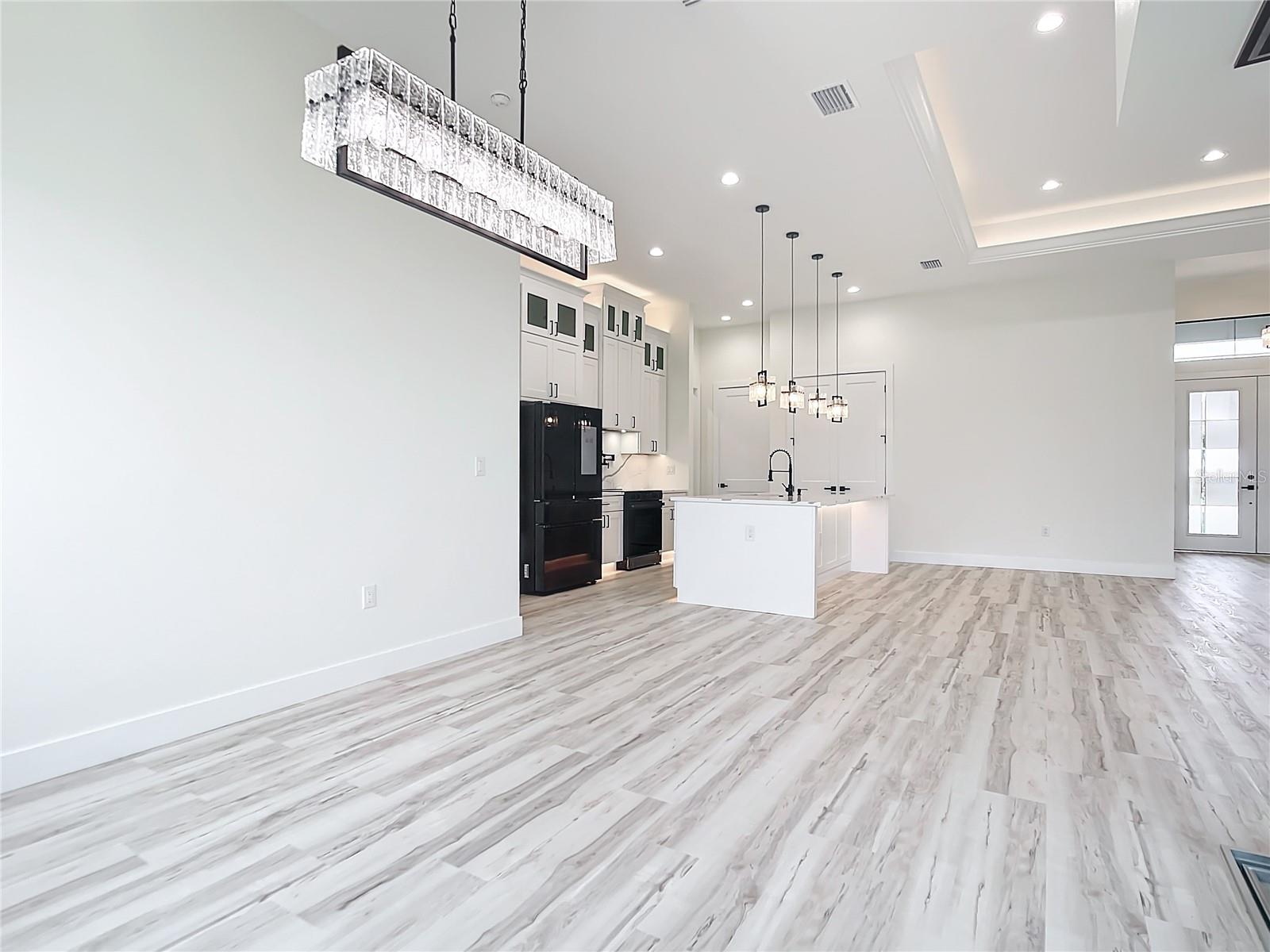 443 BOUNDARY BLVD, ROTONDA WEST, FL, 33947