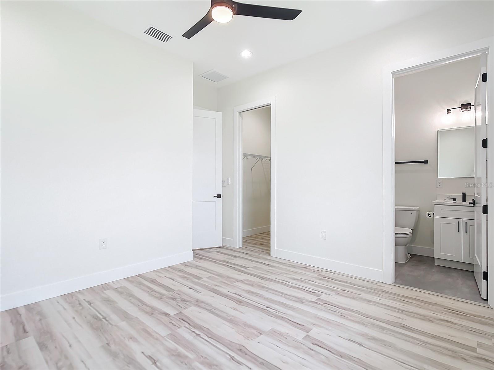 443 BOUNDARY BLVD, ROTONDA WEST, FL, 33947