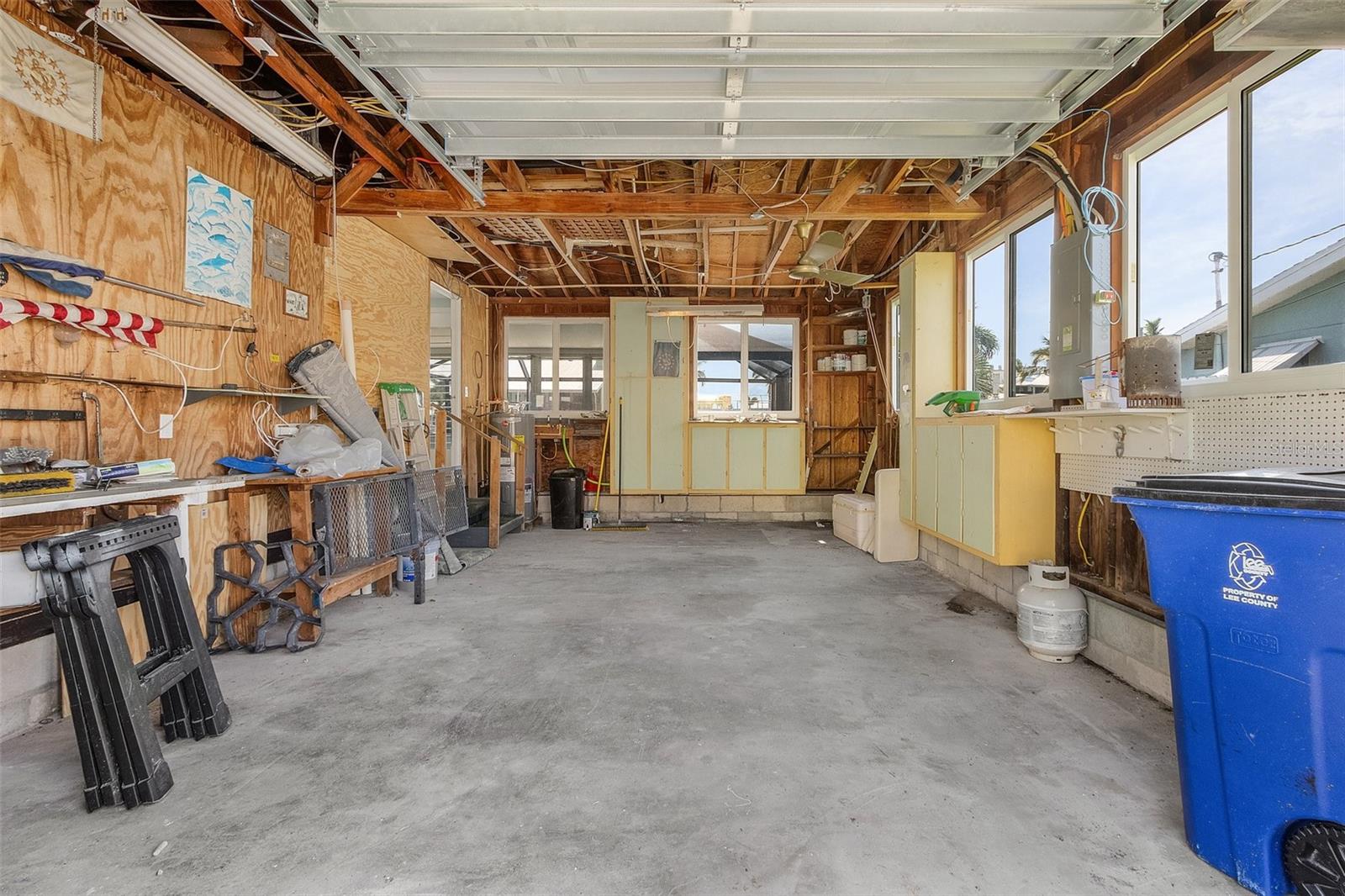 2240 OLEANDER ST, ST JAMES CITY, FL, 33956