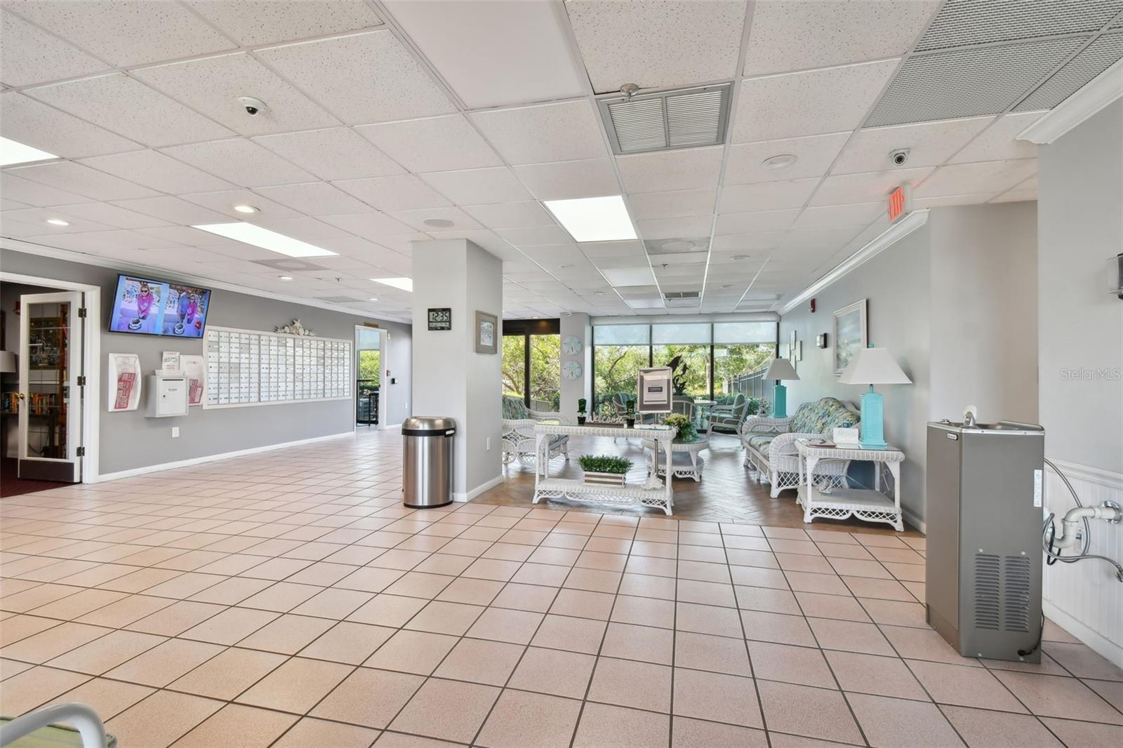 7050 SUNSET DR S #203, SOUTH PASADENA, FL, 33707