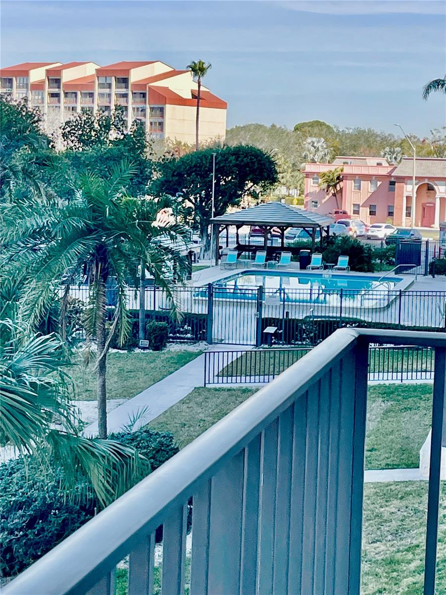 7050 SUNSET DR S #203, SOUTH PASADENA, FL, 33707