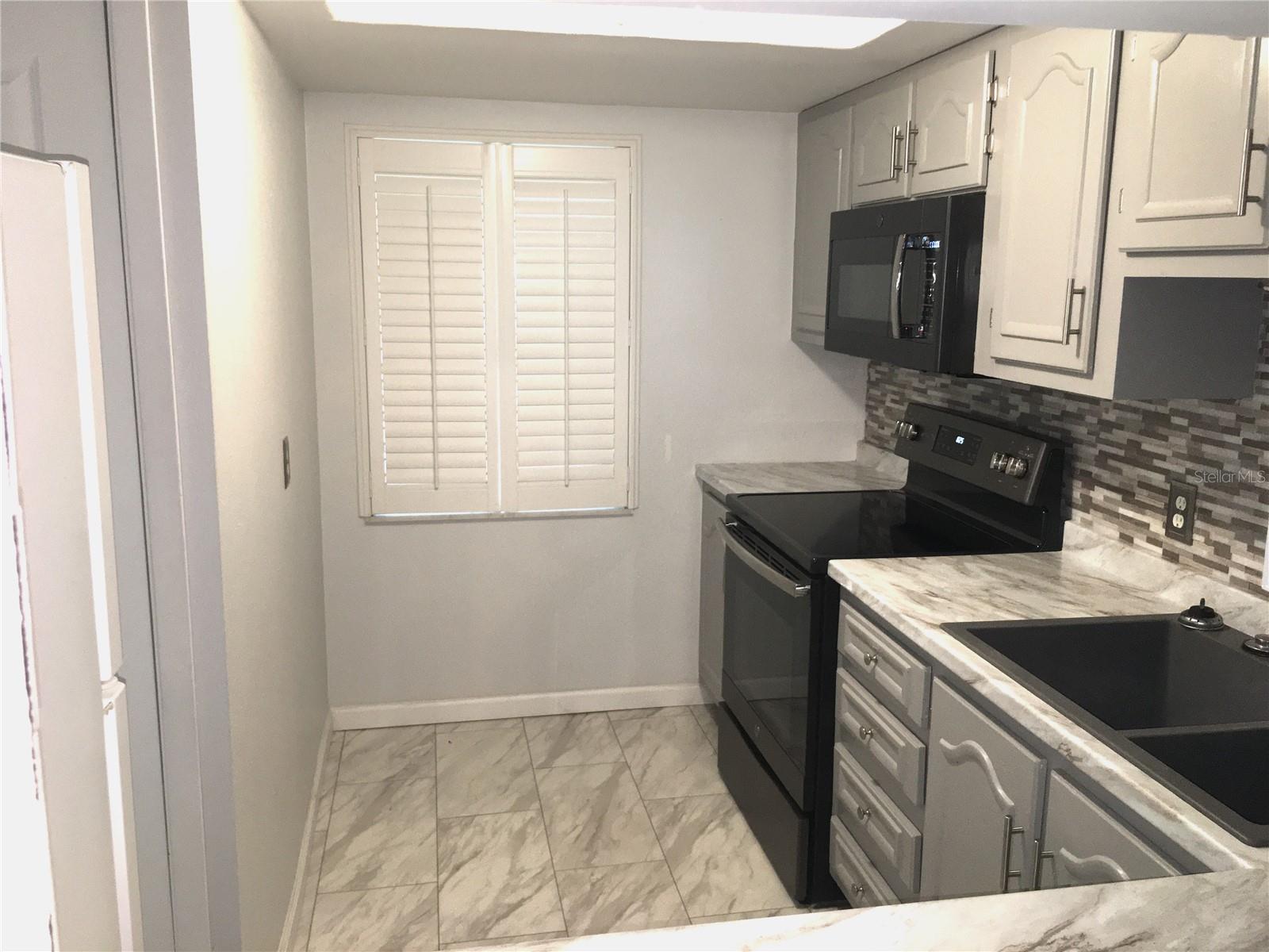 U8249519 Property Photo