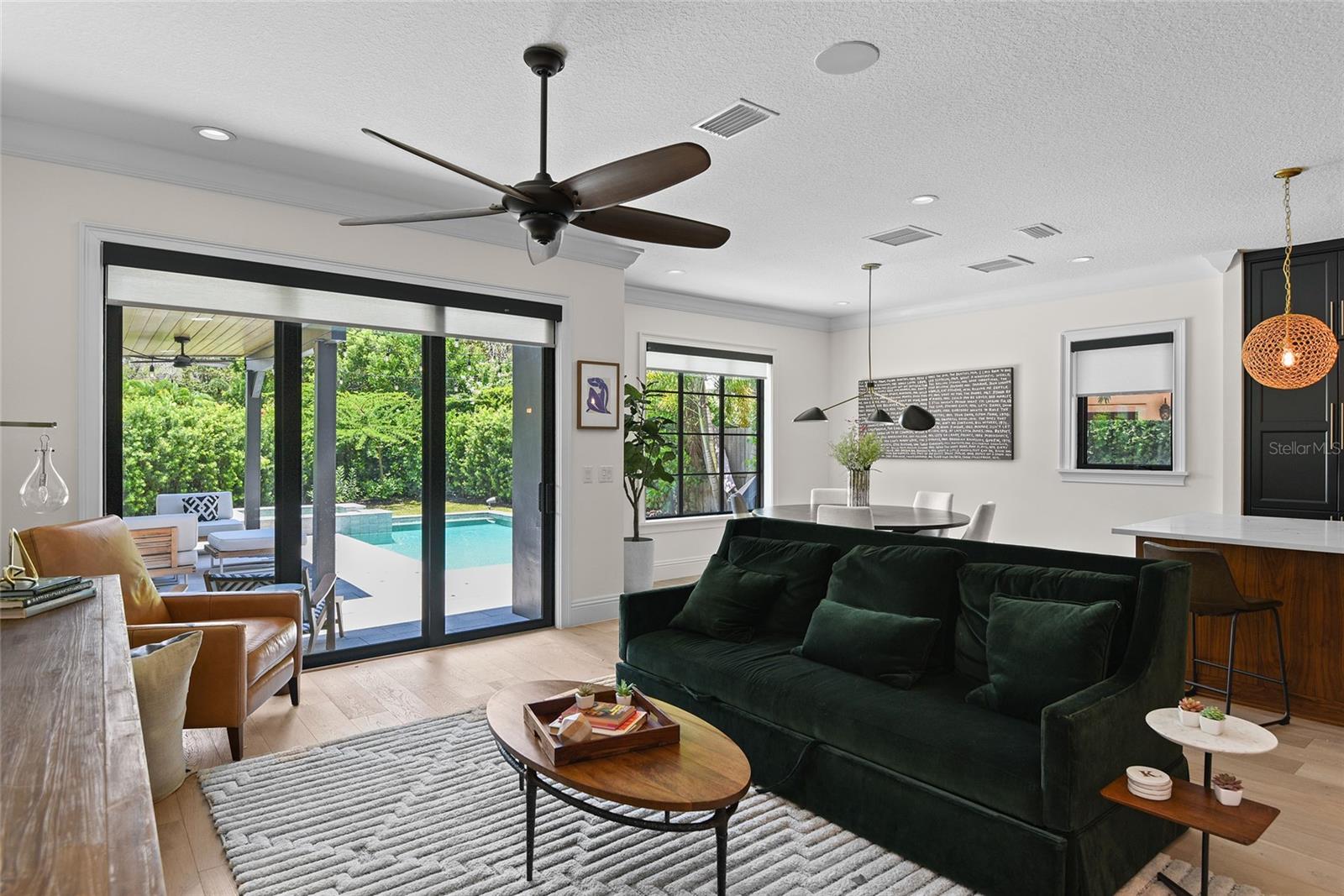 1110 LAKE DAVIS DR, ORLANDO, FL, 32806