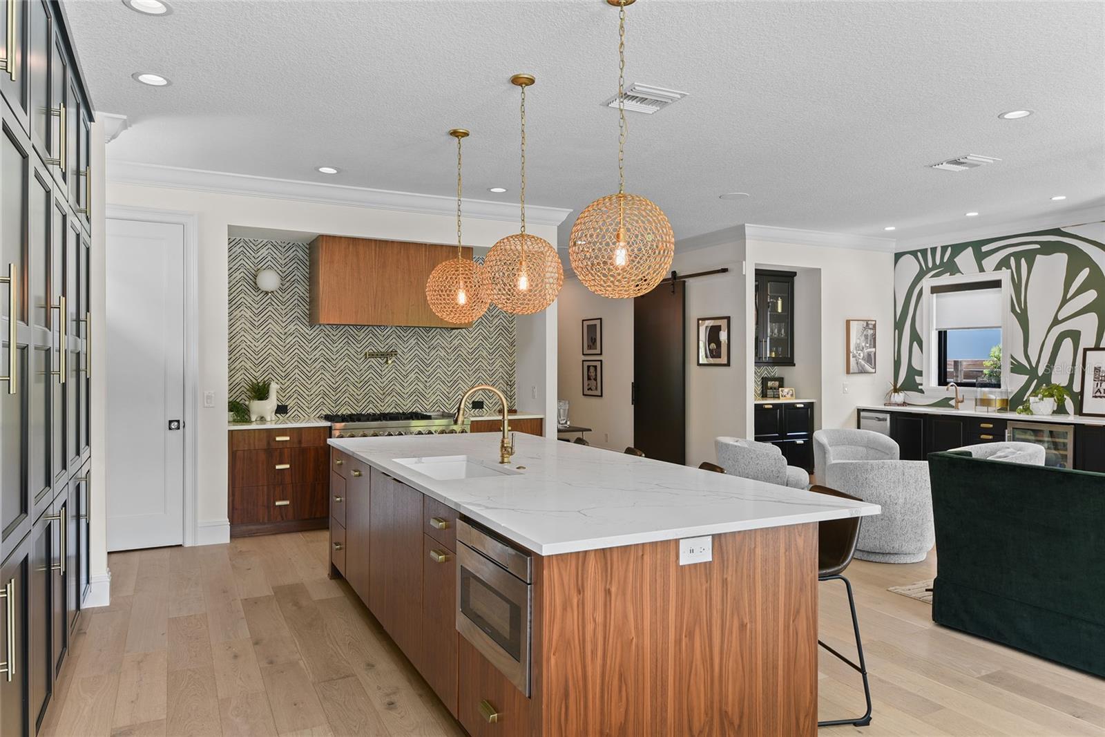 1110 LAKE DAVIS DR, ORLANDO, FL, 32806