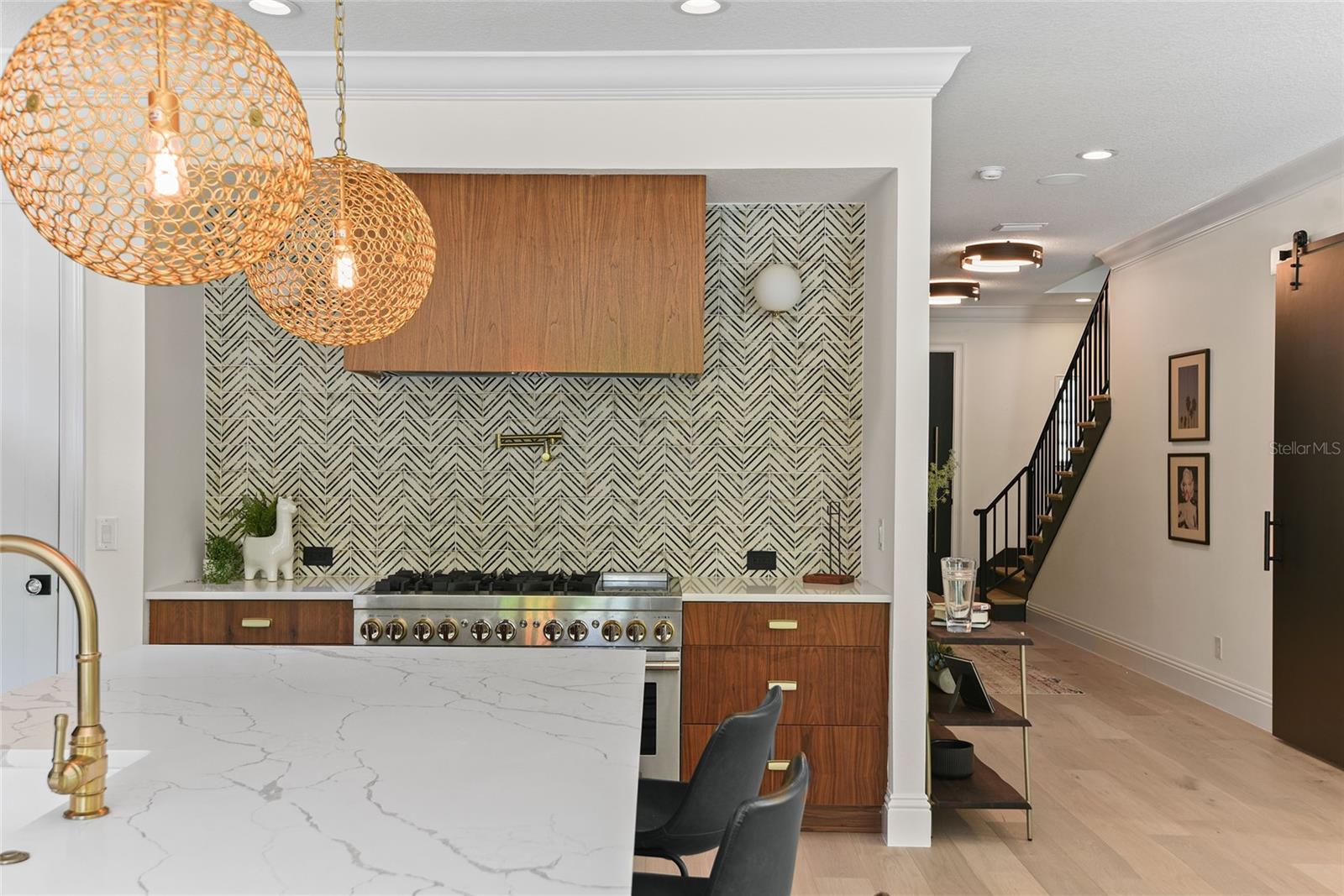 1110 LAKE DAVIS DR, ORLANDO, FL, 32806