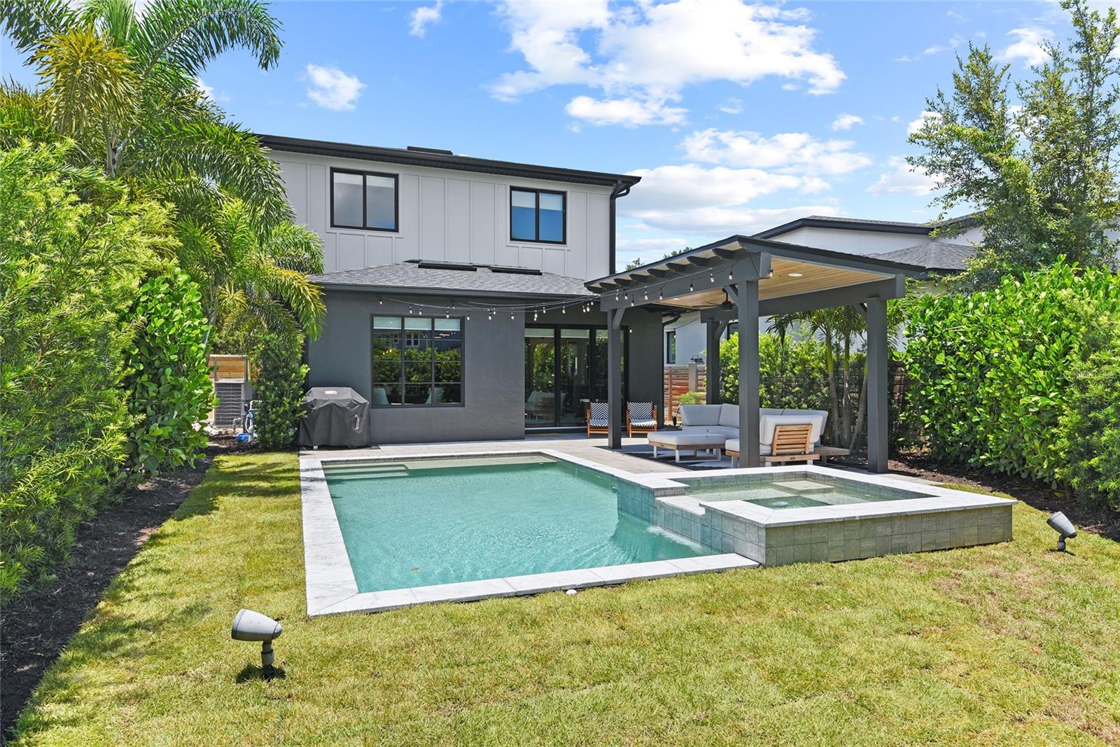 1110 LAKE DAVIS DR, ORLANDO, FL, 32806