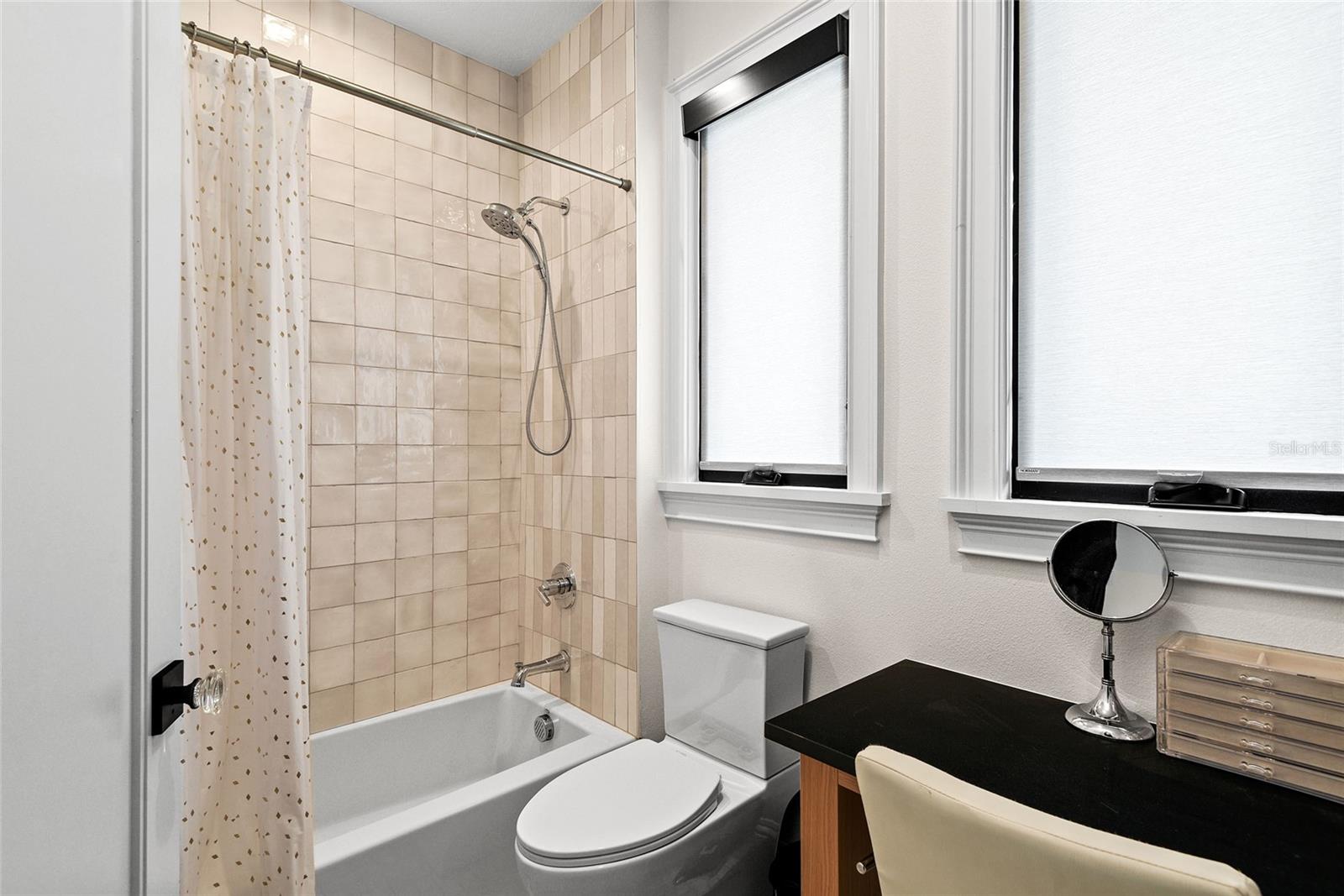 1110 LAKE DAVIS DR, ORLANDO, FL, 32806