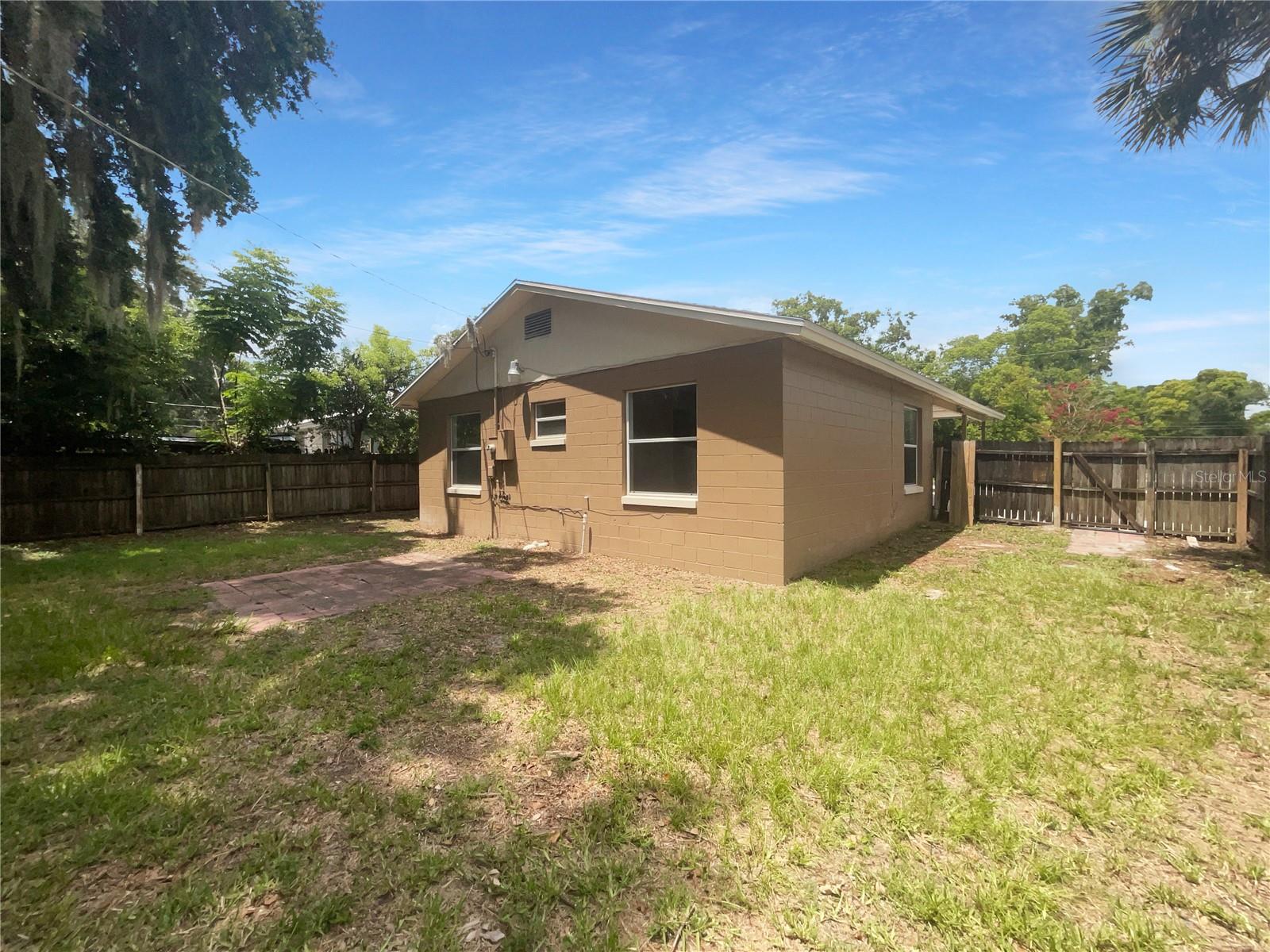 2441 SANFORD AVE, SANFORD, FL, 32771