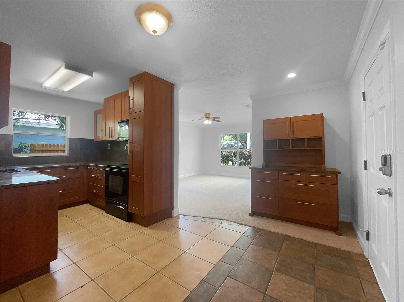 2441 SANFORD AVE, SANFORD, FL, 32771