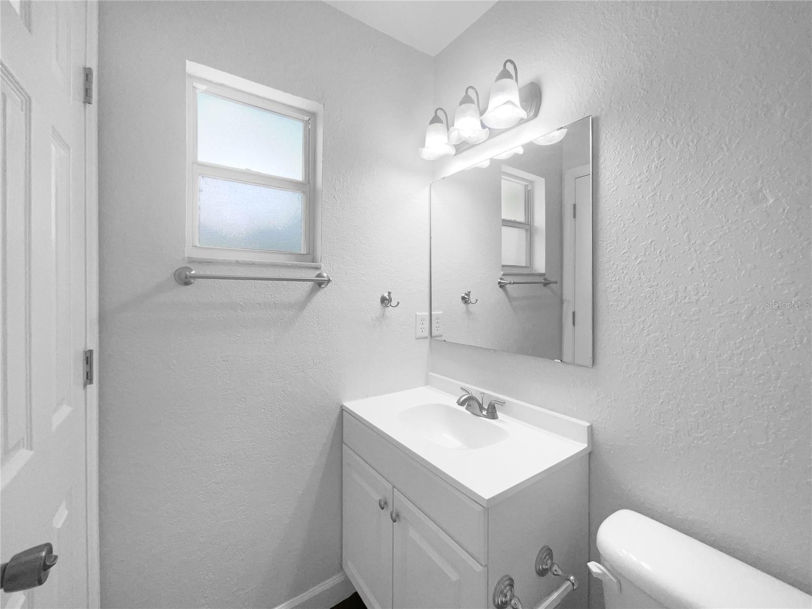 2441 SANFORD AVE, SANFORD, FL, 32771