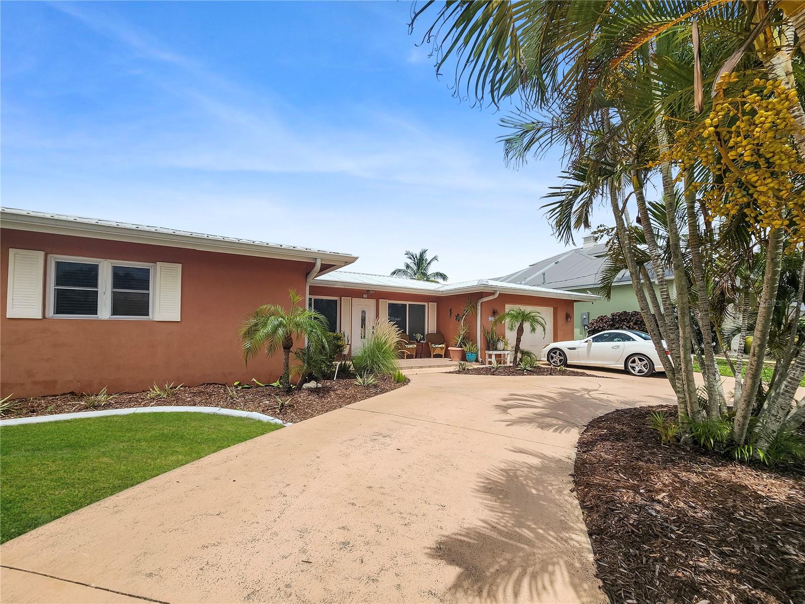 270 BELAIRE CT, PUNTA GORDA, FL, 33950