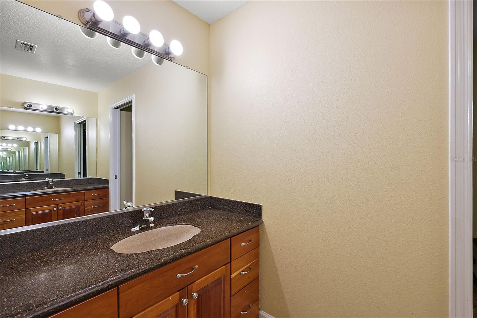 10710 NE 27TH ST, OXFORD, FL, 34484