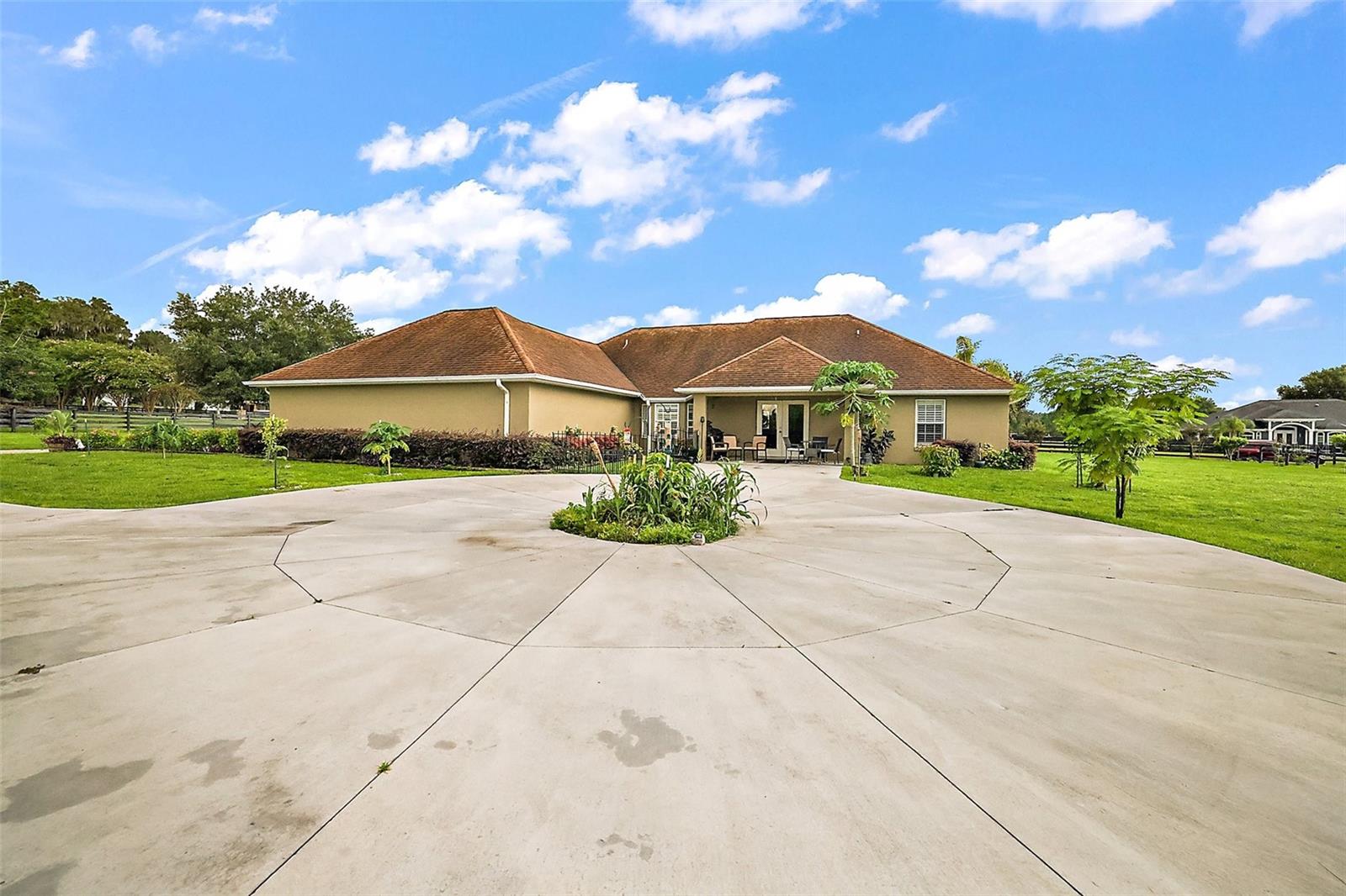 10710 NE 27TH ST, OXFORD, FL, 34484