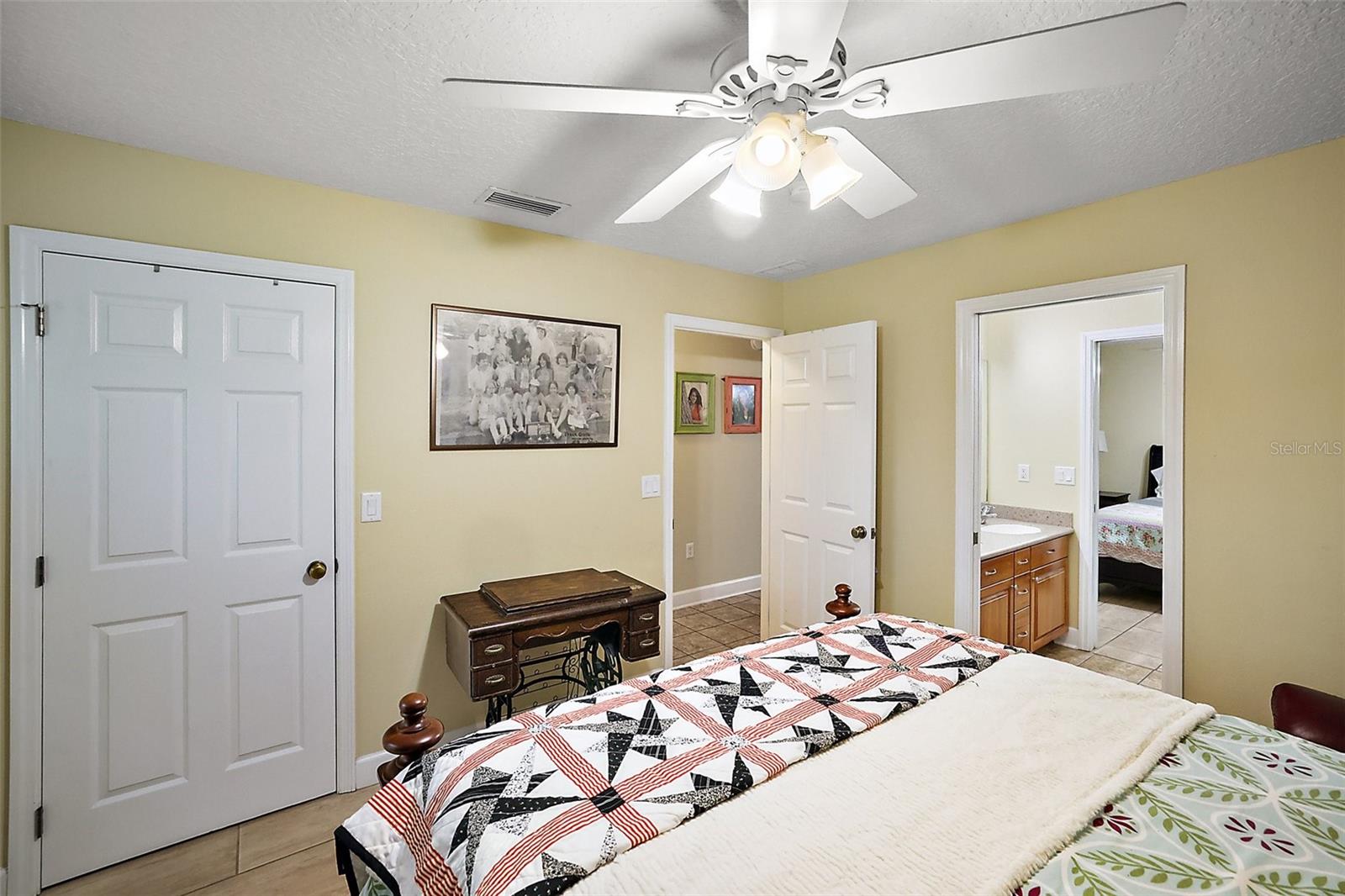 10710 NE 27TH ST, OXFORD, FL, 34484