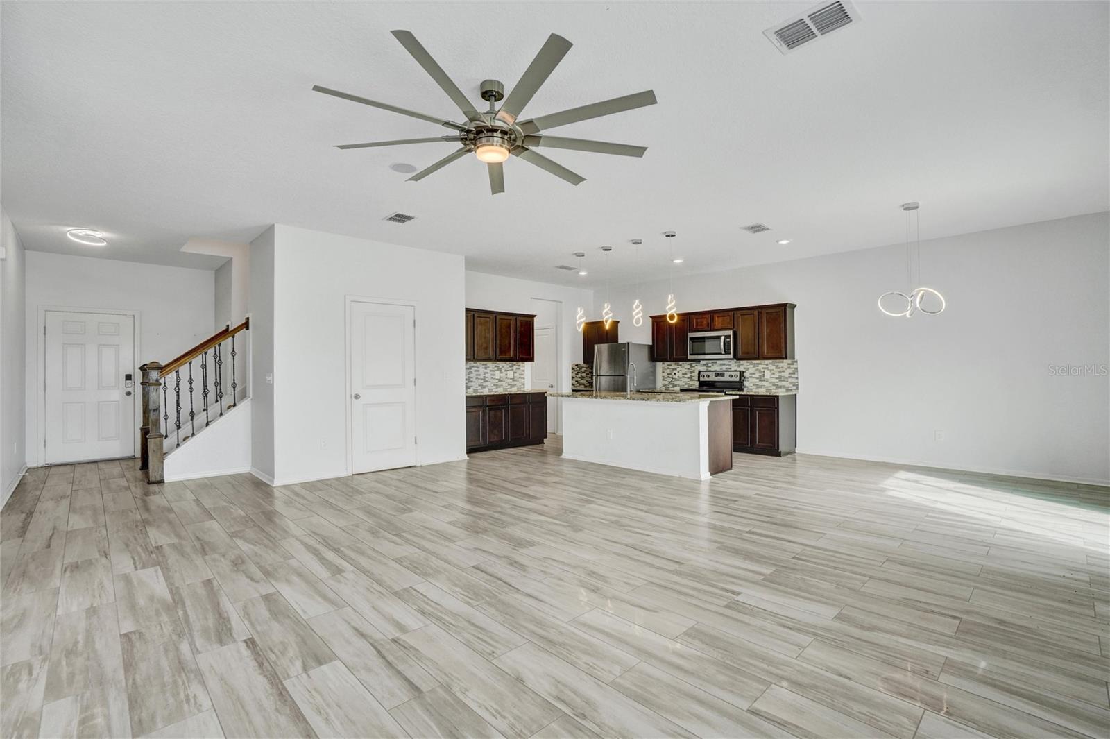 3920 SALTMARSH LOOP, SANFORD, FL, 32773