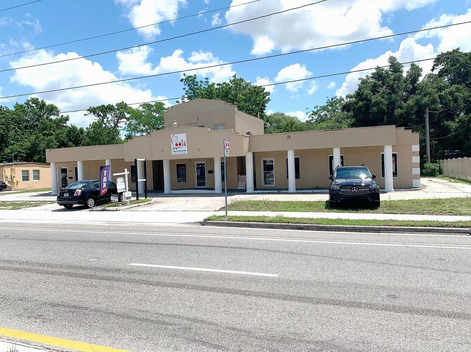 1247 N PINE HILLS RD, ORLANDO, FL, 32808