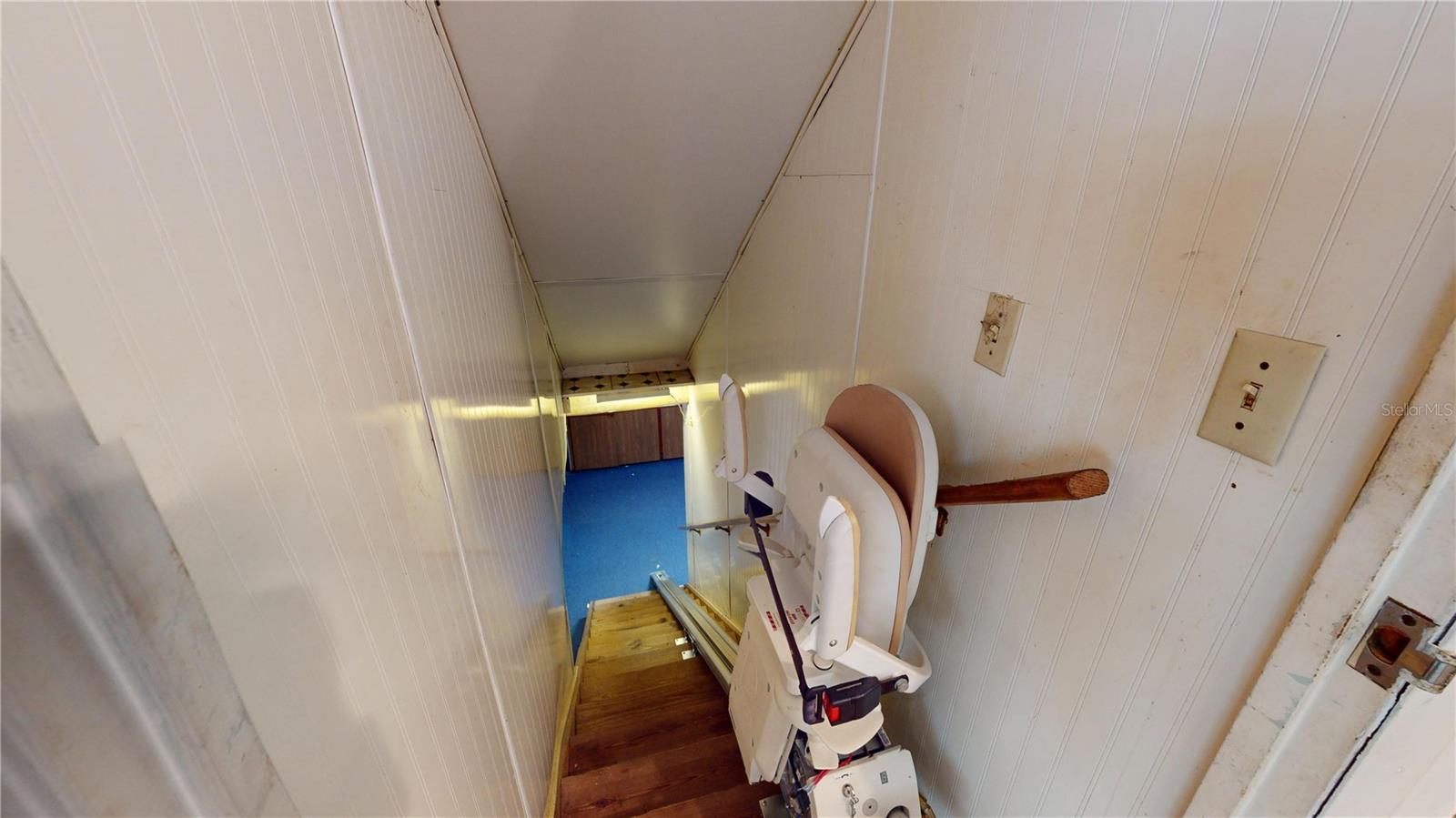 408 S APOPKA AVE, INVERNESS, FL, 34452