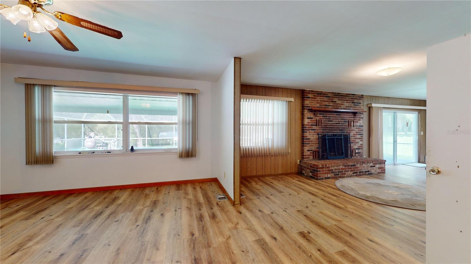 408 S APOPKA AVE, INVERNESS, FL, 34452