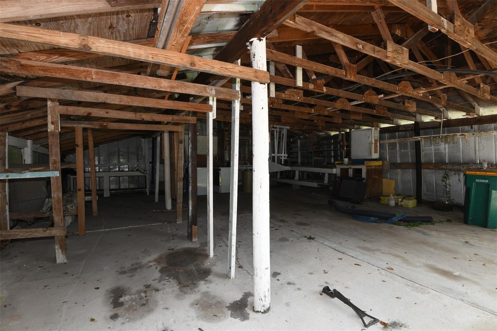 408 S APOPKA AVE, INVERNESS, FL, 34452