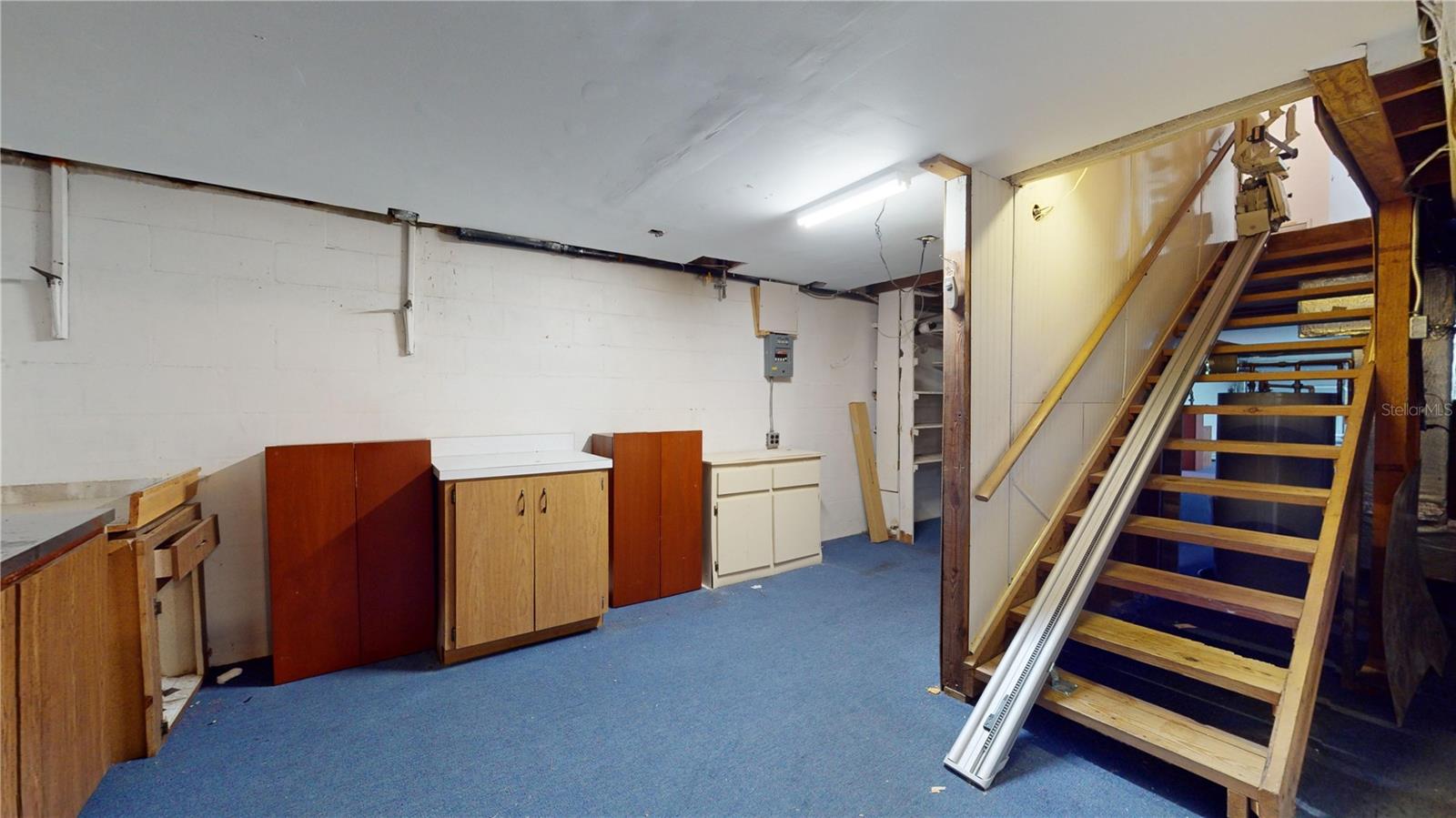 408 S APOPKA AVE, INVERNESS, FL, 34452