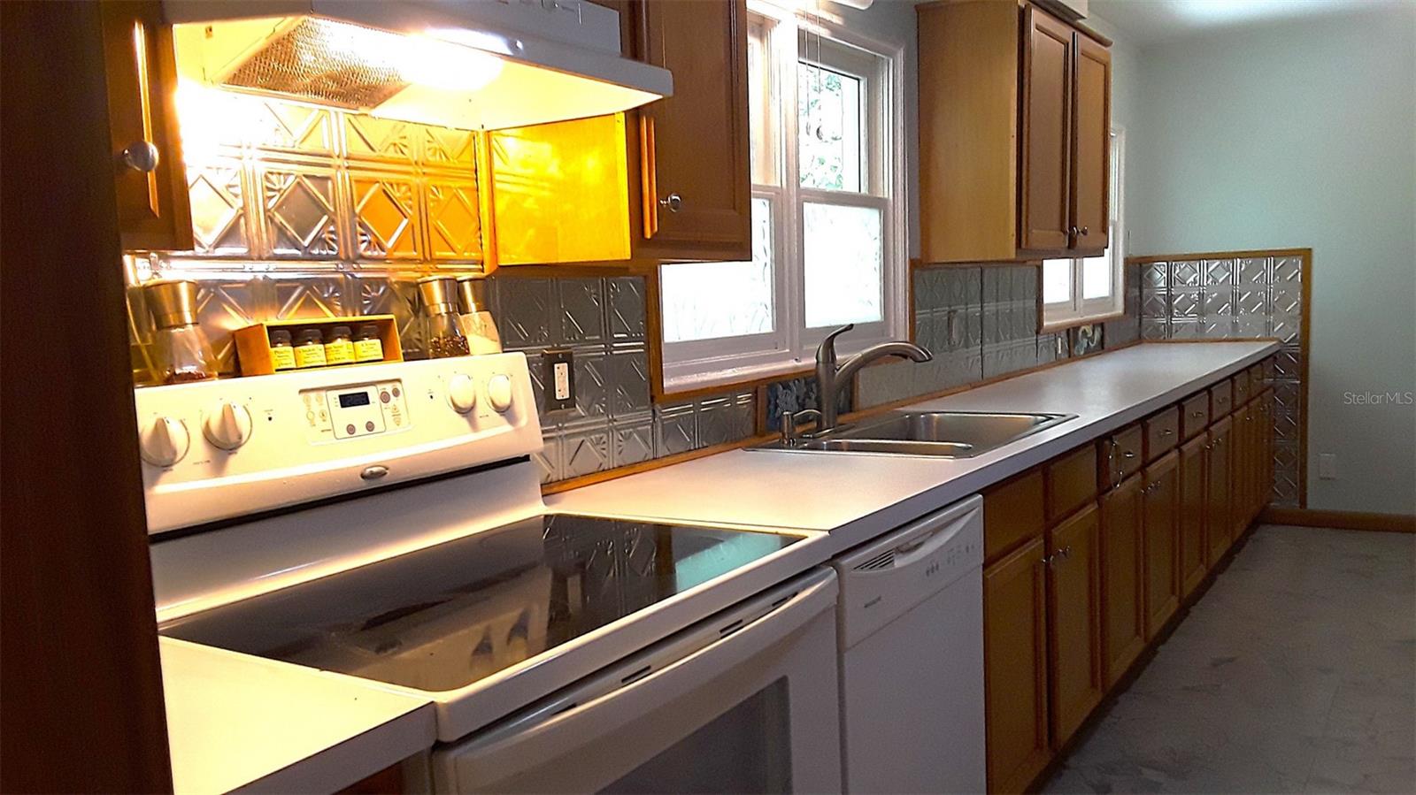 751 NE 140TH AVE, WILLISTON, FL, 32696