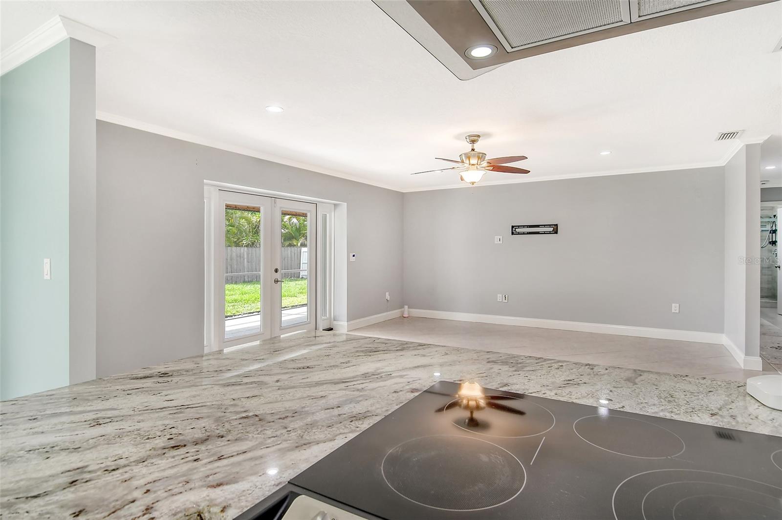2480 MCGUFFY CIR, SARASOTA, FL, 34235