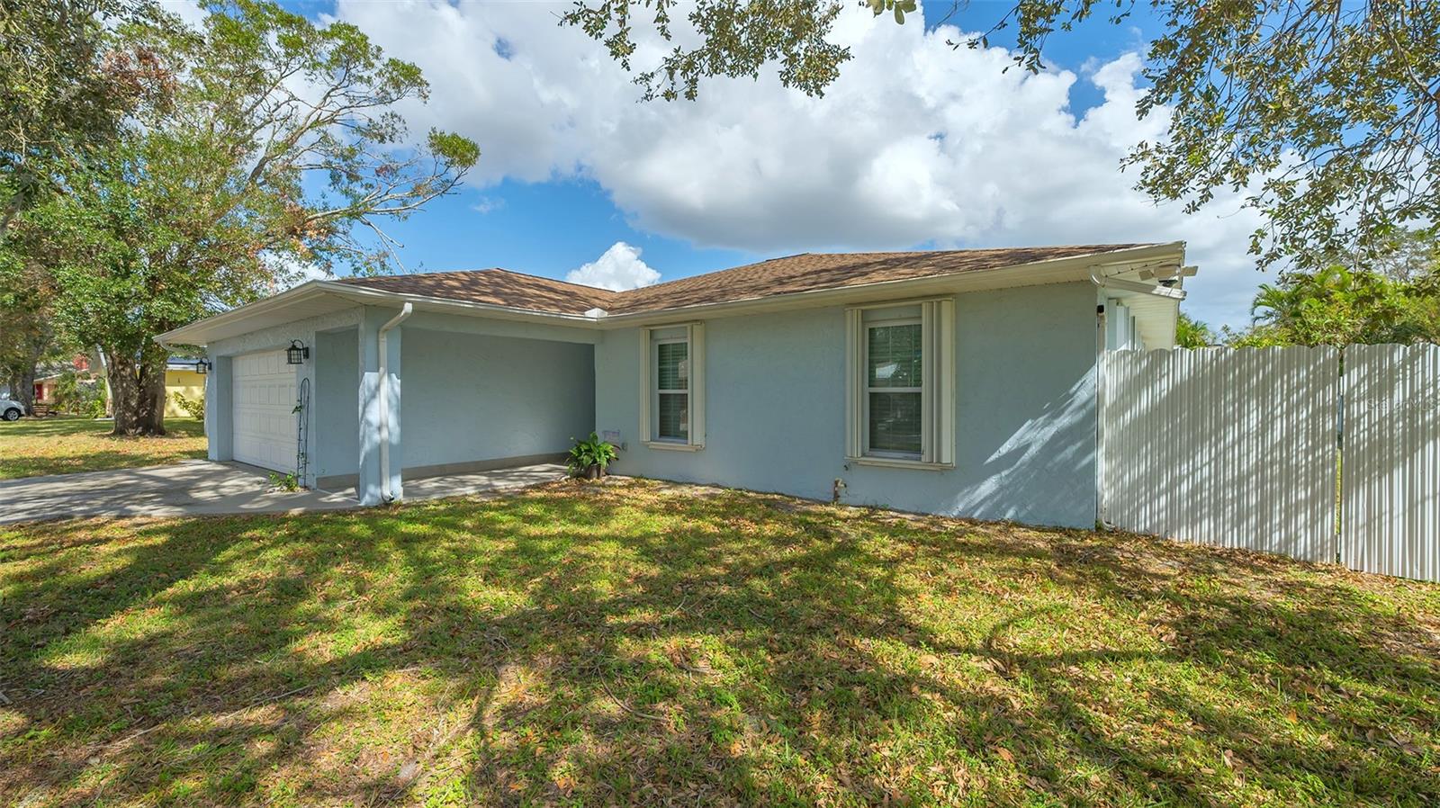 2480 MCGUFFY CIR, SARASOTA, FL, 34235