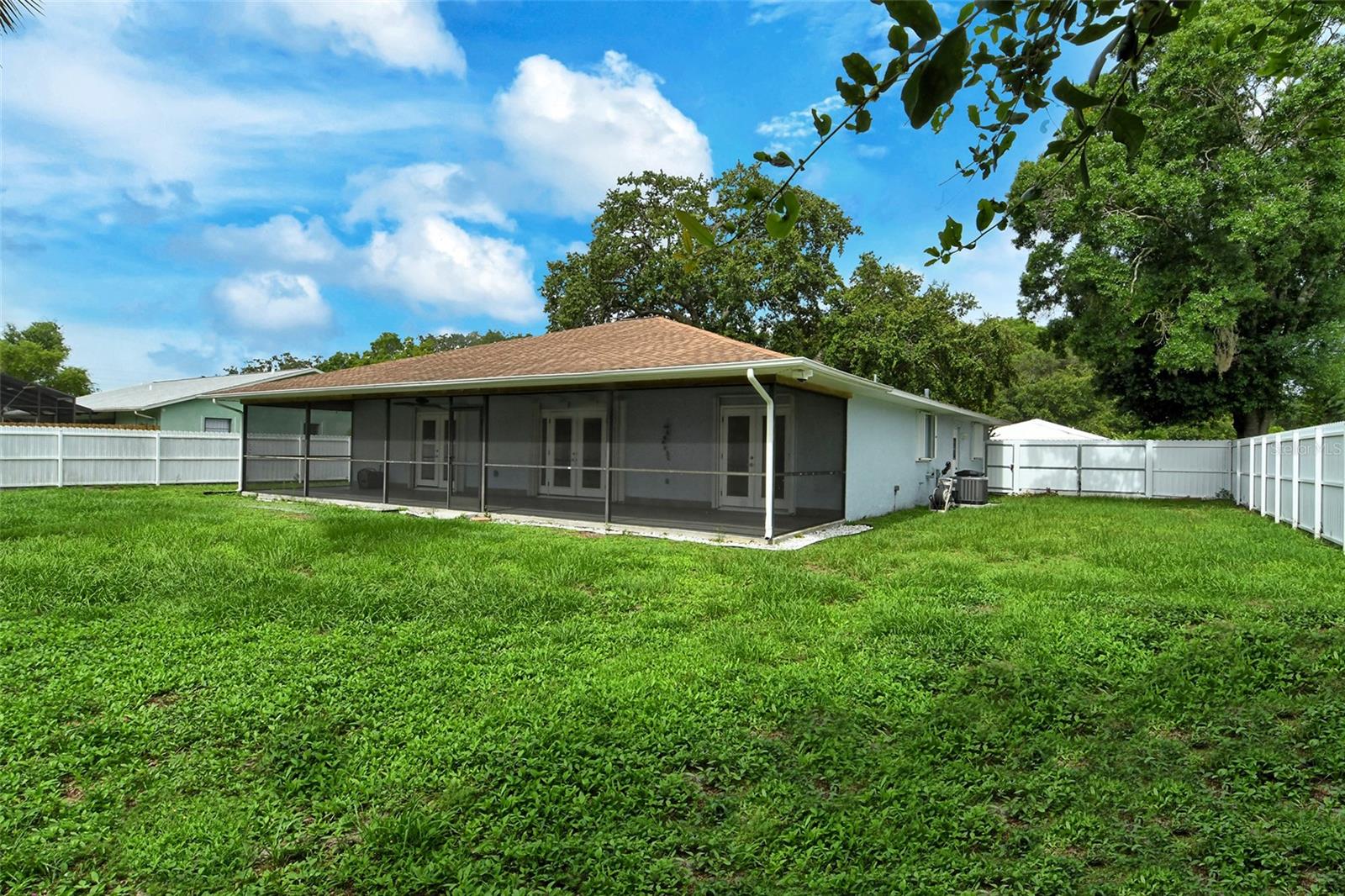 2480 MCGUFFY CIR, SARASOTA, FL, 34235