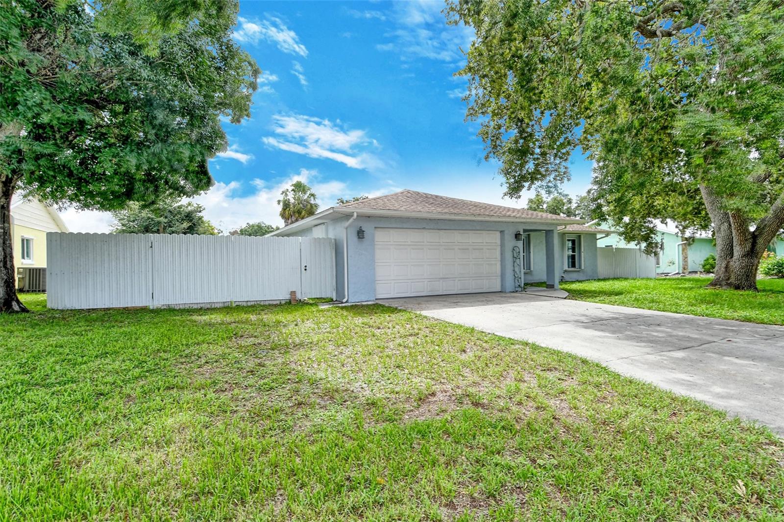 2480 MCGUFFY CIR, SARASOTA, FL, 34235