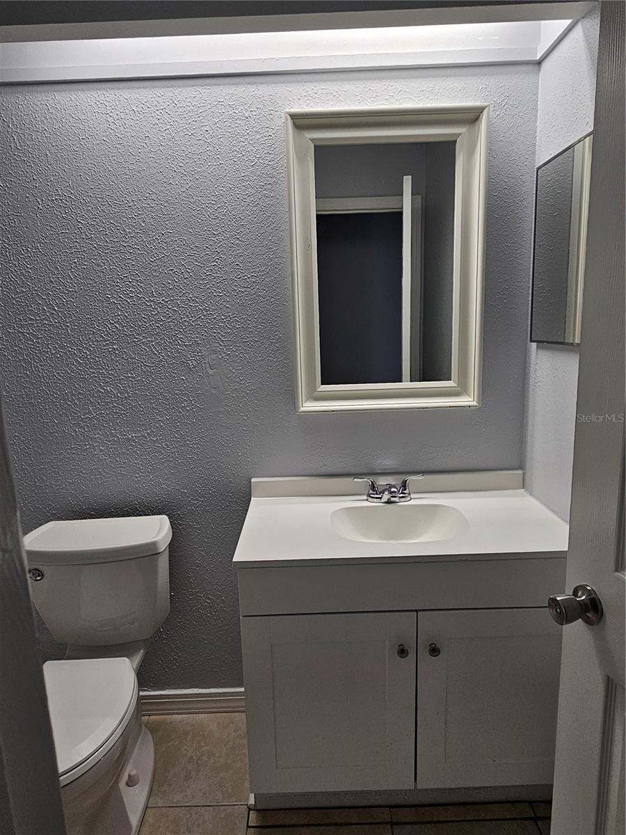 733 E ALFRED ST, TAVARES, FL, 32778