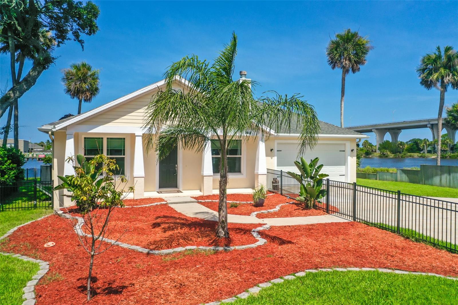 204 LAMBERT AVE, FLAGLER BEACH, FL, 32136