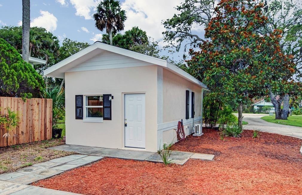 204 LAMBERT AVE, FLAGLER BEACH, FL, 32136