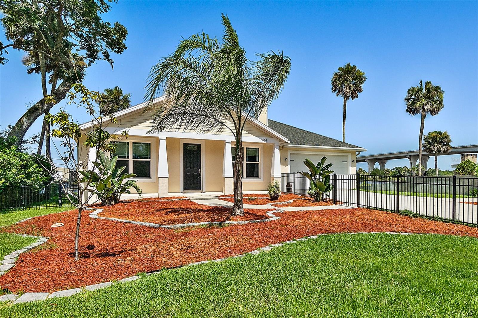 204 LAMBERT AVE, FLAGLER BEACH, FL, 32136