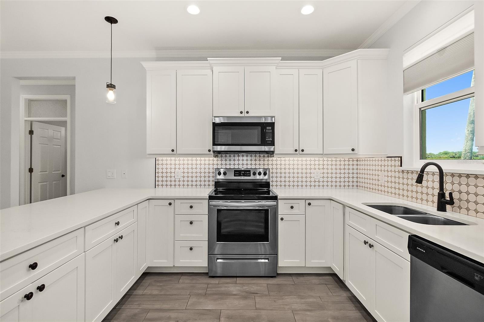 204 LAMBERT AVE, FLAGLER BEACH, FL, 32136