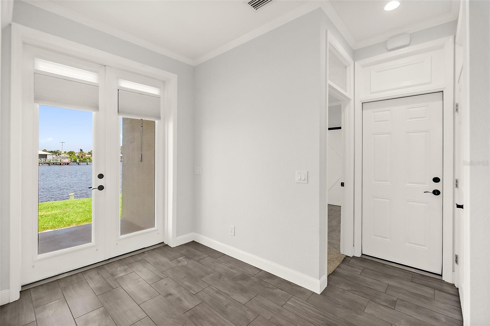 204 LAMBERT AVE, FLAGLER BEACH, FL, 32136