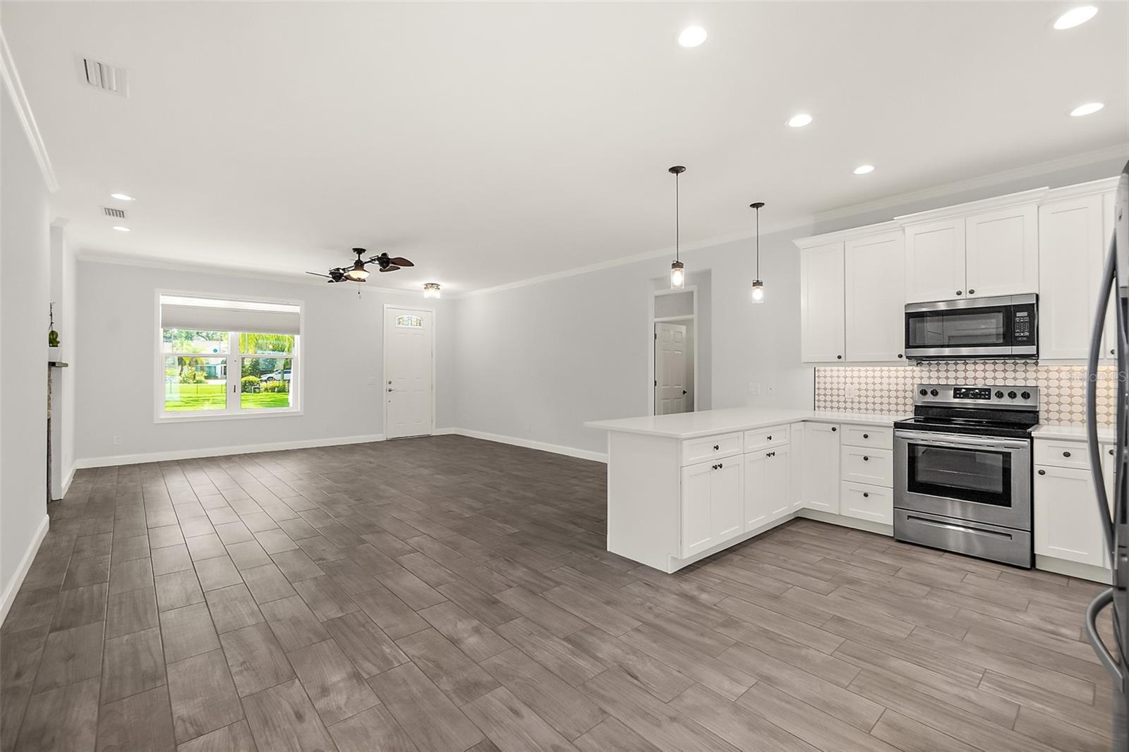 204 LAMBERT AVE, FLAGLER BEACH, FL, 32136