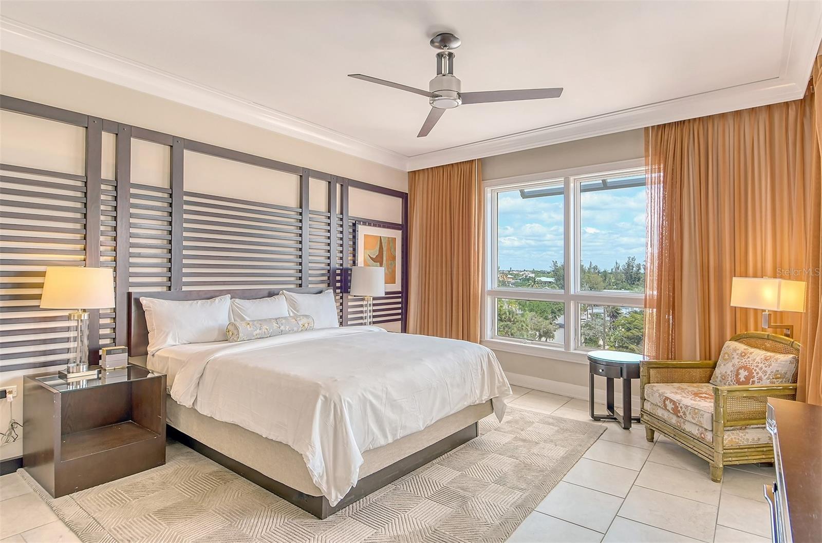 915 SEASIDE DR #606, Weeks 12-13, SARASOTA, FL, 34242