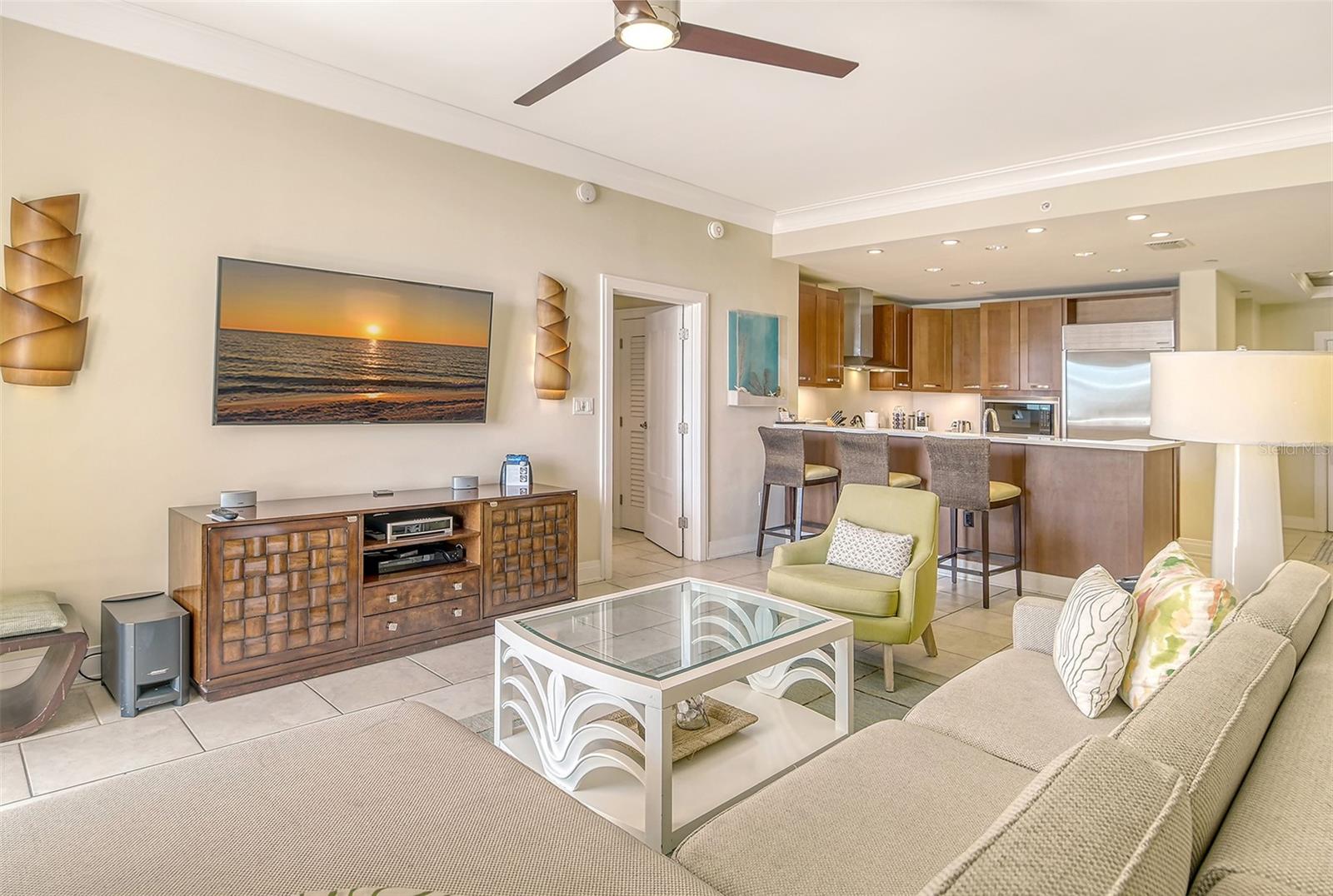 915 SEASIDE DR #607, Weeks 14-15, SARASOTA, FL, 34242