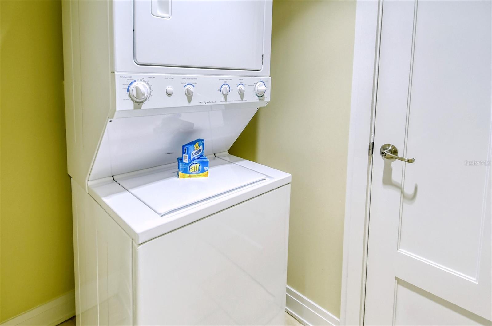 915 SEASIDE DR #607, Weeks 14-15, SARASOTA, FL, 34242