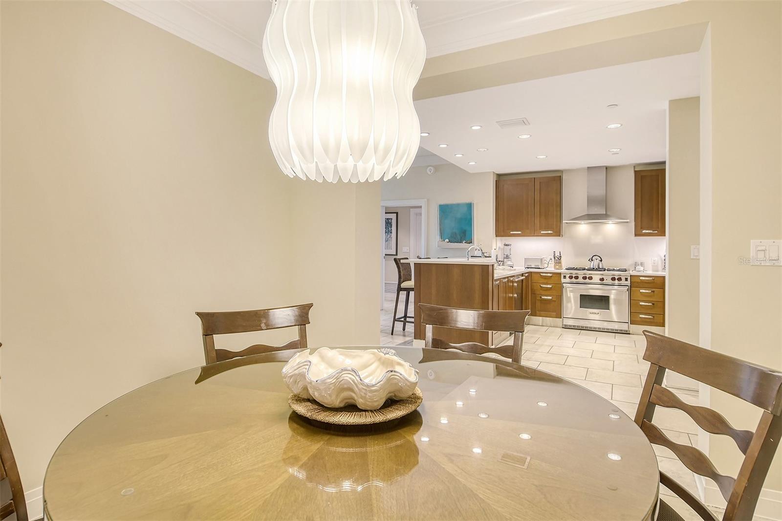915 SEASIDE DR #607, Weeks 14-15, SARASOTA, FL, 34242