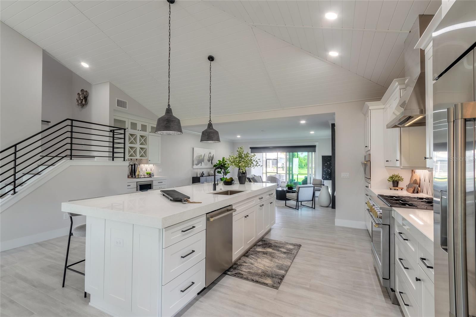 702 SKYLANE CIR, EDGEWATER, FL, 32132
