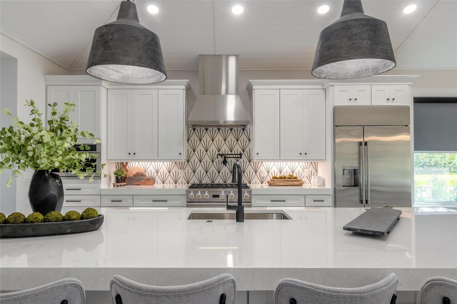 702 SKYLANE CIR, EDGEWATER, FL, 32132