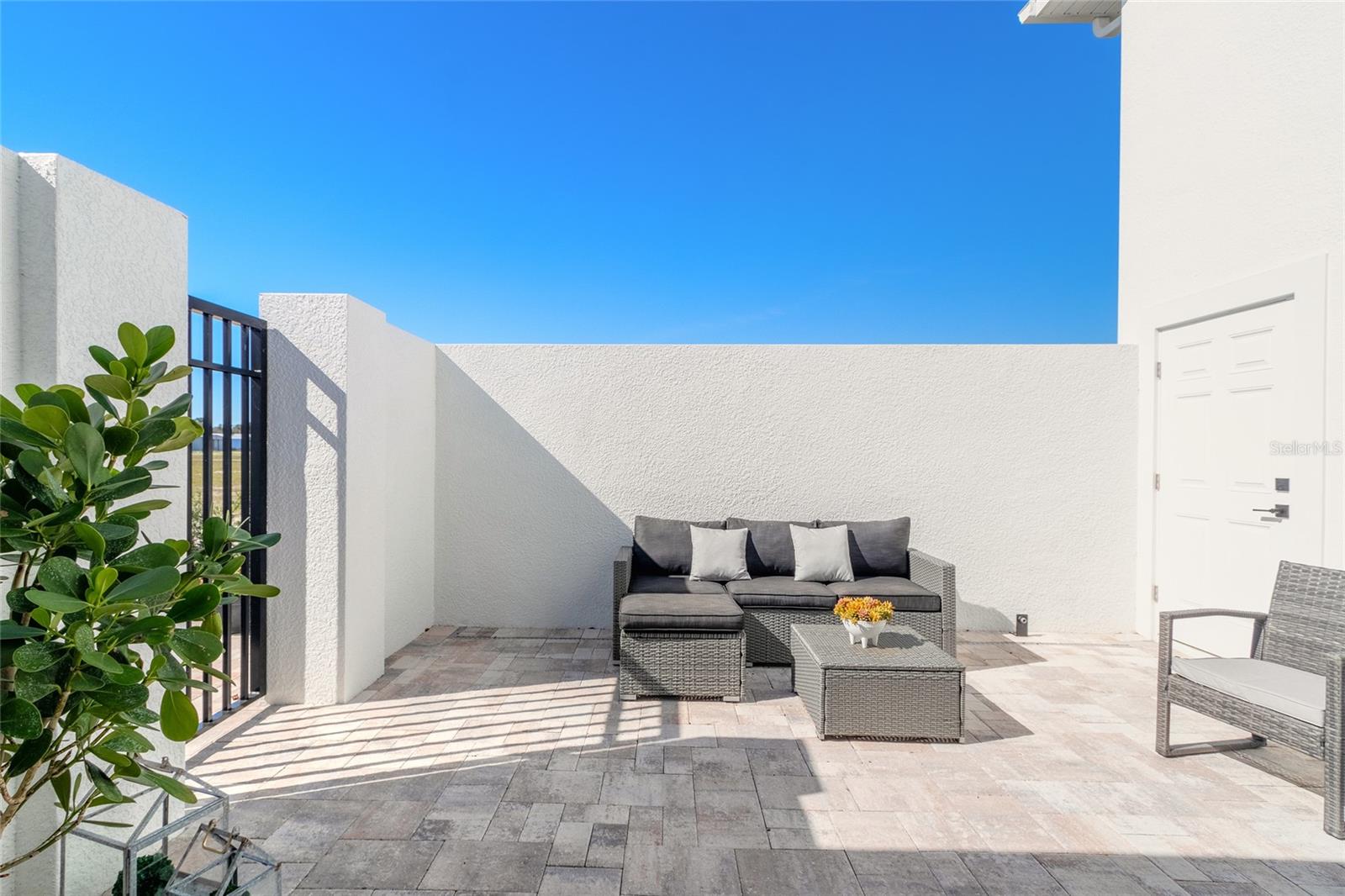 702 SKYLANE CIR, EDGEWATER, FL, 32132