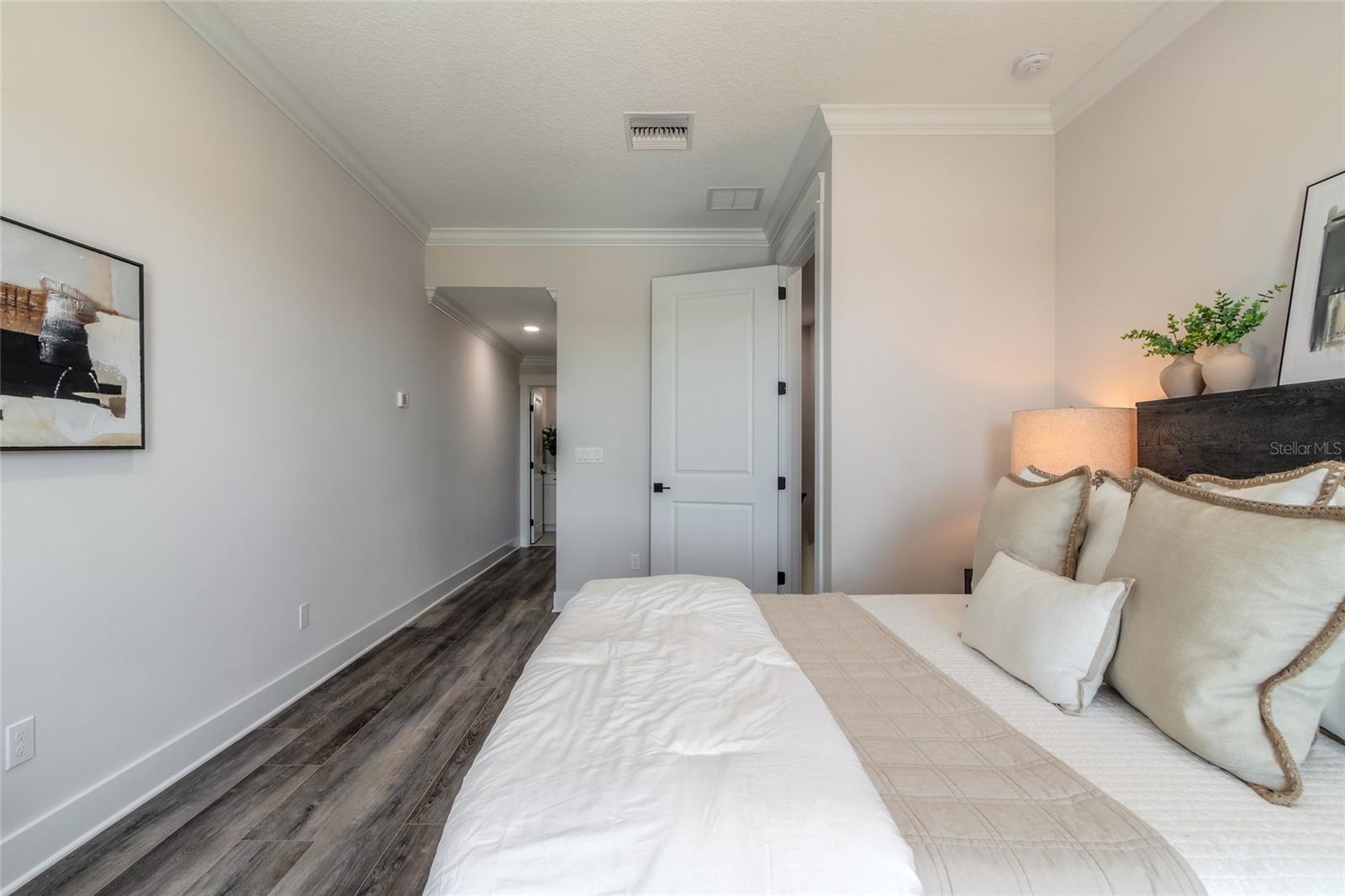 702 SKYLANE CIR, EDGEWATER, FL, 32132