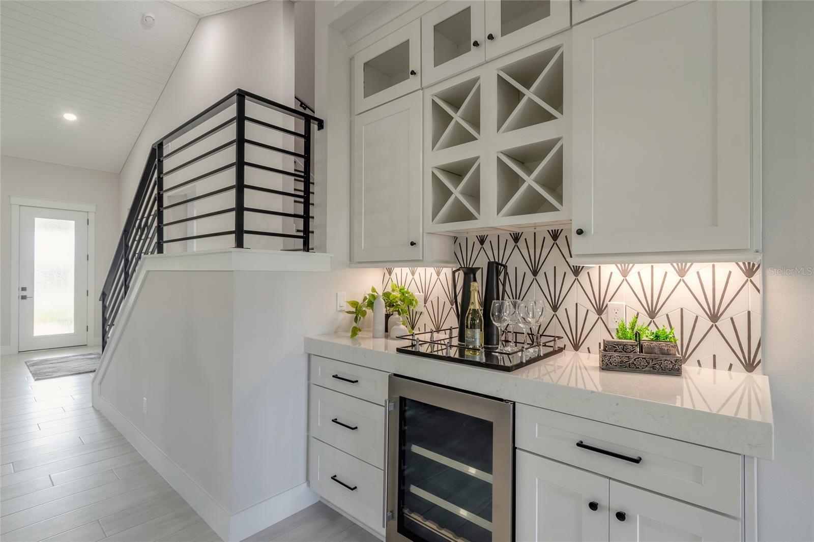 702 SKYLANE CIR, EDGEWATER, FL, 32132