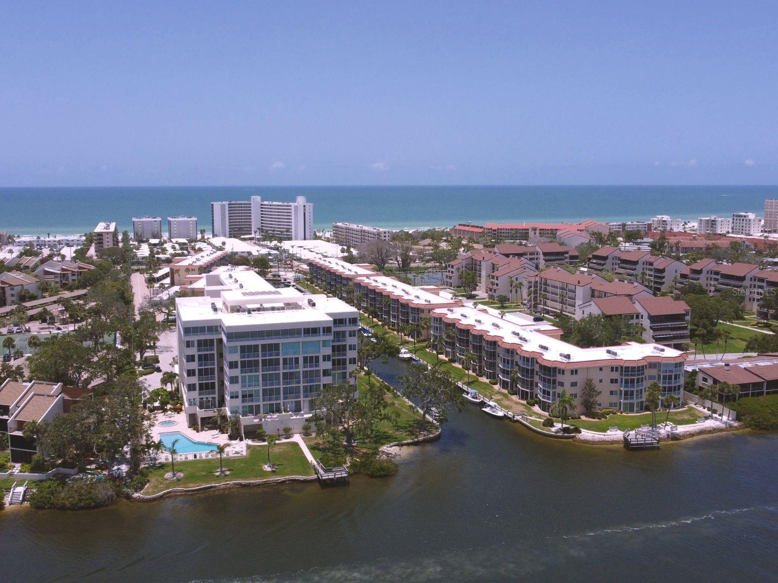 1300 N PORTOFINO DR #208, SARASOTA, FL, 34242
