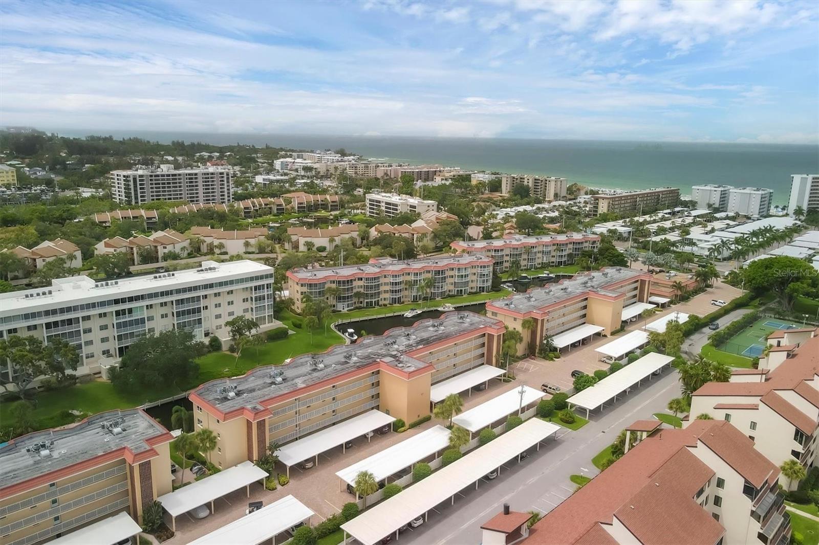 1300 N PORTOFINO DR #208, SARASOTA, FL, 34242