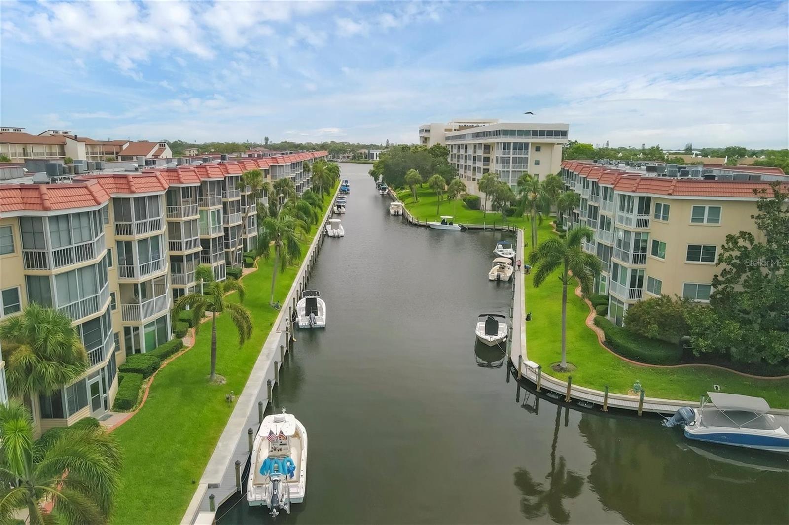 1300 N PORTOFINO DR #208, SARASOTA, FL, 34242