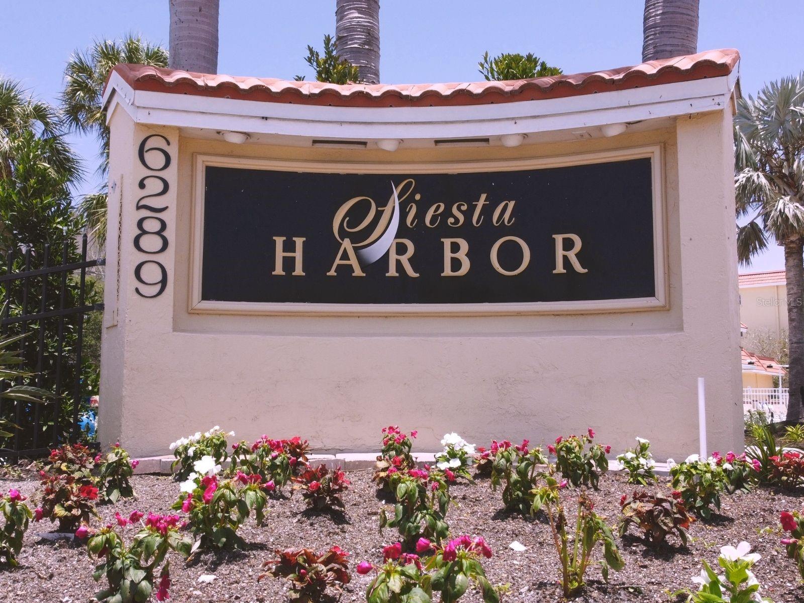 1300 N PORTOFINO DR #208, SARASOTA, FL, 34242